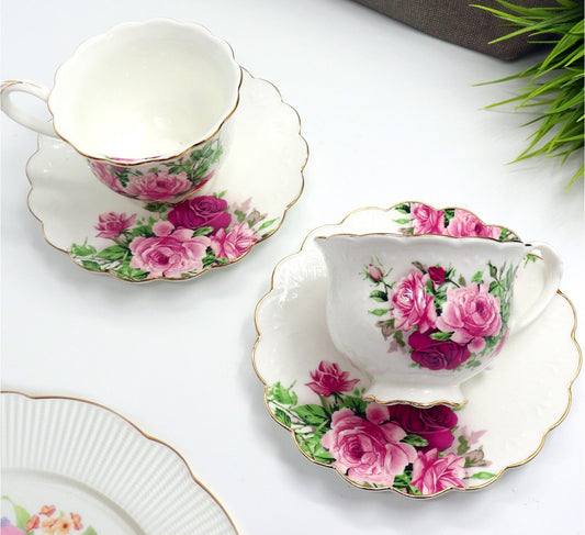 Red Country Rose porcelain cup and saucer pair with a red rose pattern, 325 mL